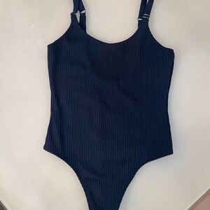 VICTORIA'S SECRET
Smooth Seamless Rib Tank Bodysuit